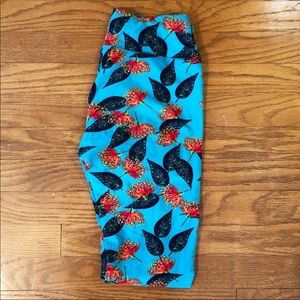 SOLD LuLaRoe Floral Pring Leggings